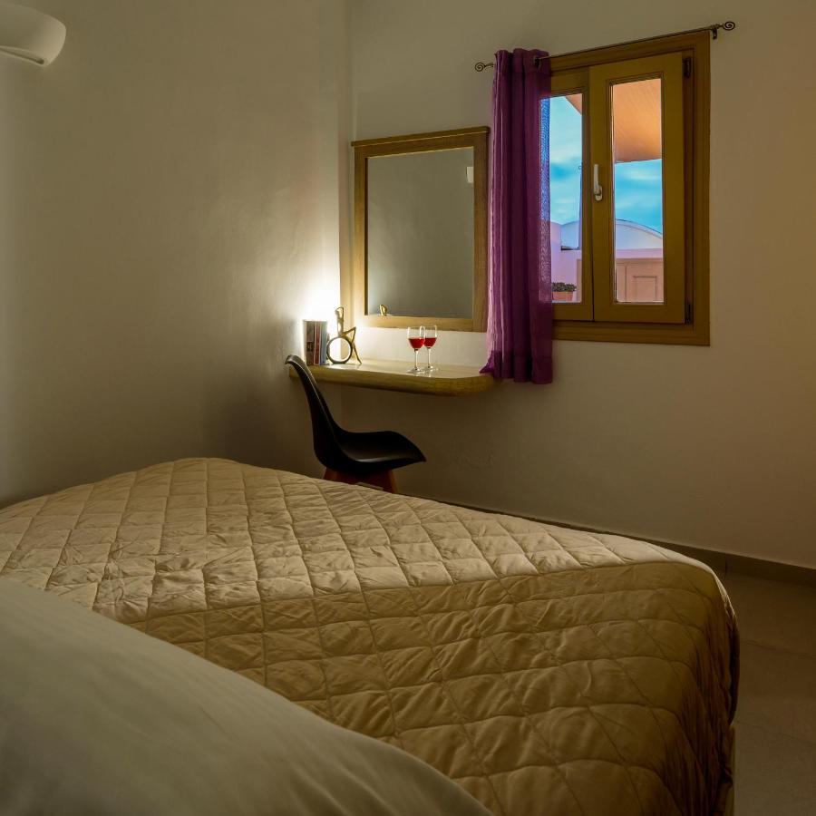 Heart Of Oia - Private House With Jacuzzi Apartamento Exterior foto