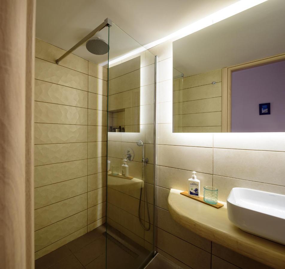 Heart Of Oia - Private House With Jacuzzi Apartamento Exterior foto